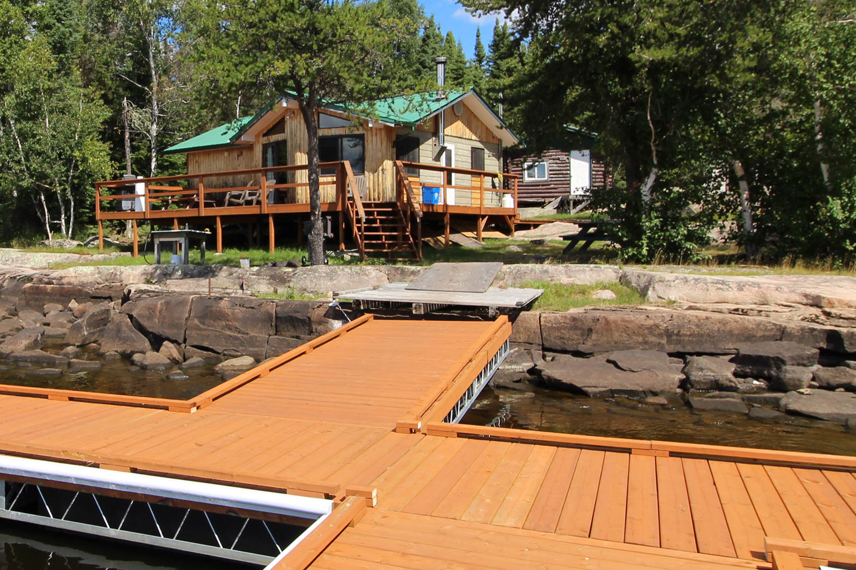 SAS Lodge Edgewater Deluxe Cabin Sasaginnigak Lodge